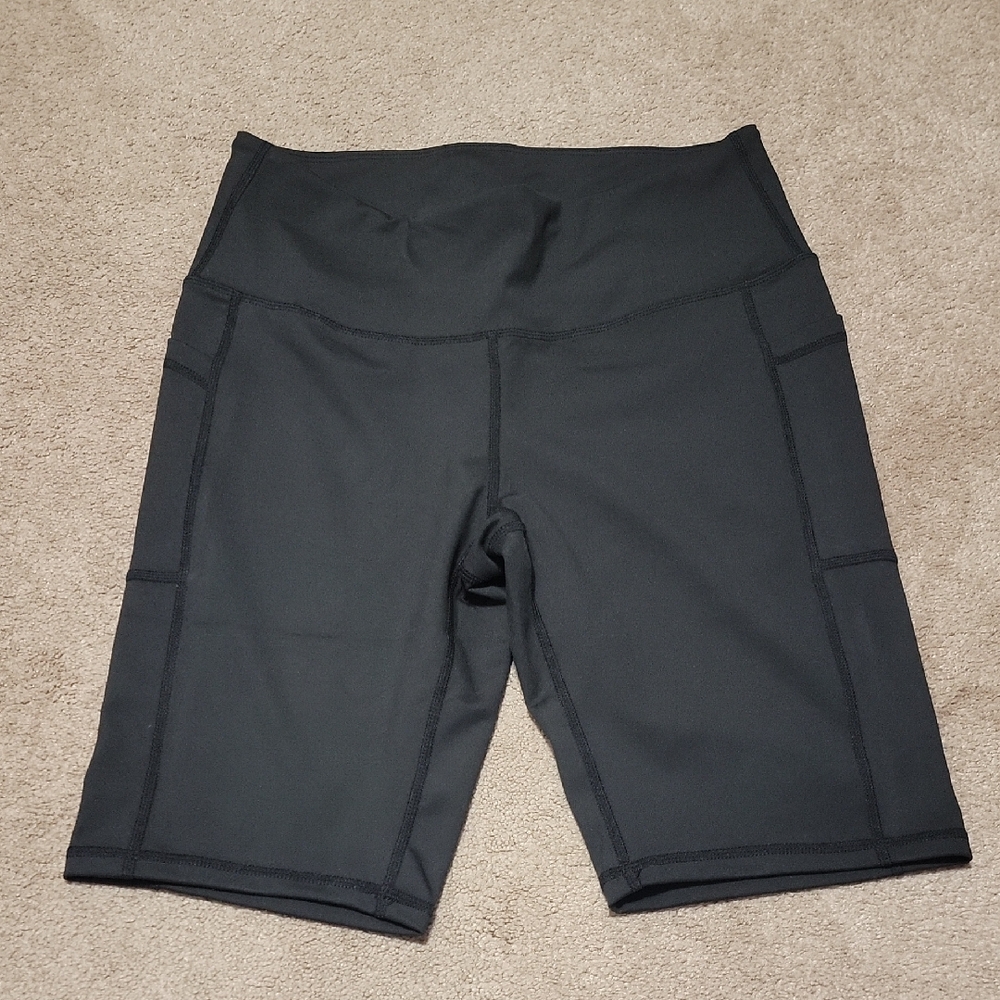 Black Women's High-Waisted Athletic Bike Shorts